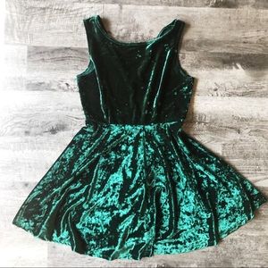 Forever 21 Velvet Green Sleeveless Skater Dress